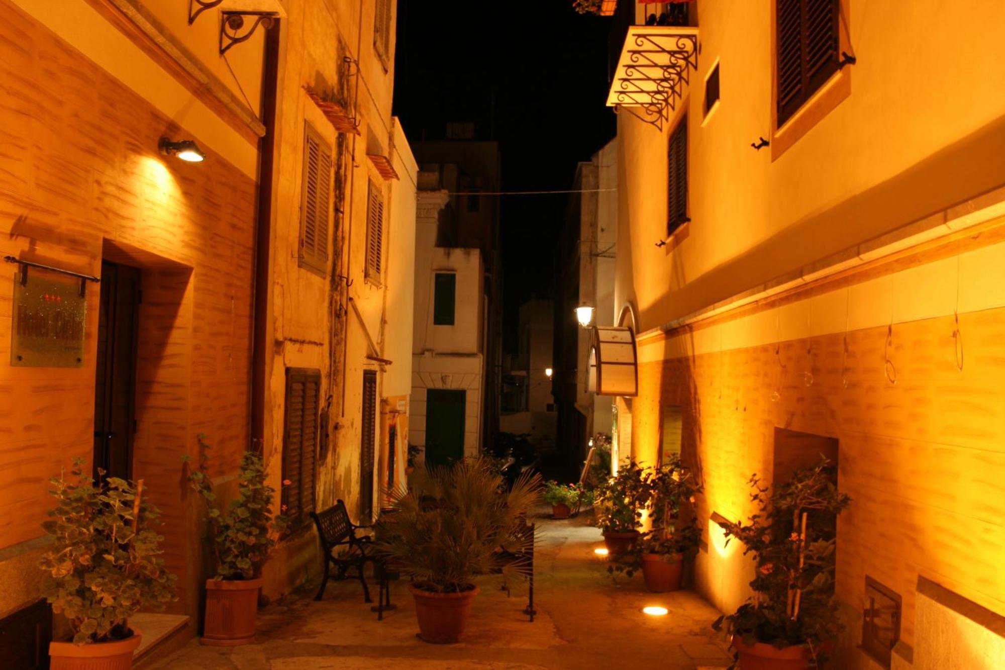 Hotel Clelia Isola di Ustica エクステリア 写真