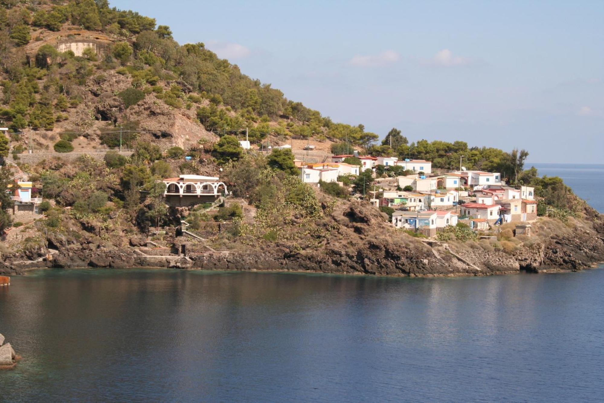 Hotel Clelia Isola di Ustica エクステリア 写真
