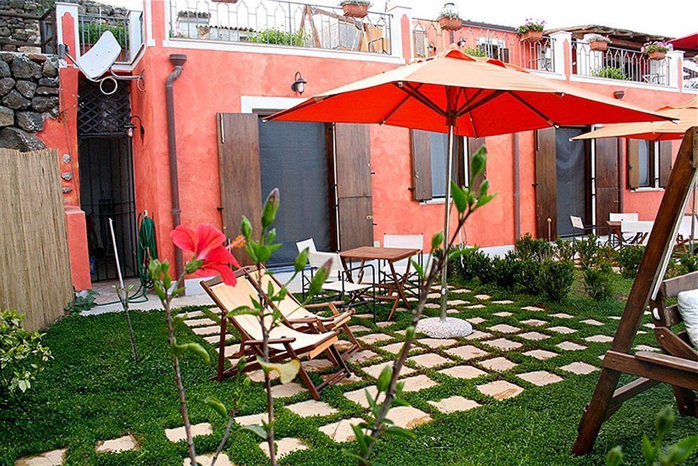 Hotel Clelia Isola di Ustica エクステリア 写真