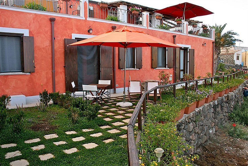 Hotel Clelia Isola di Ustica エクステリア 写真